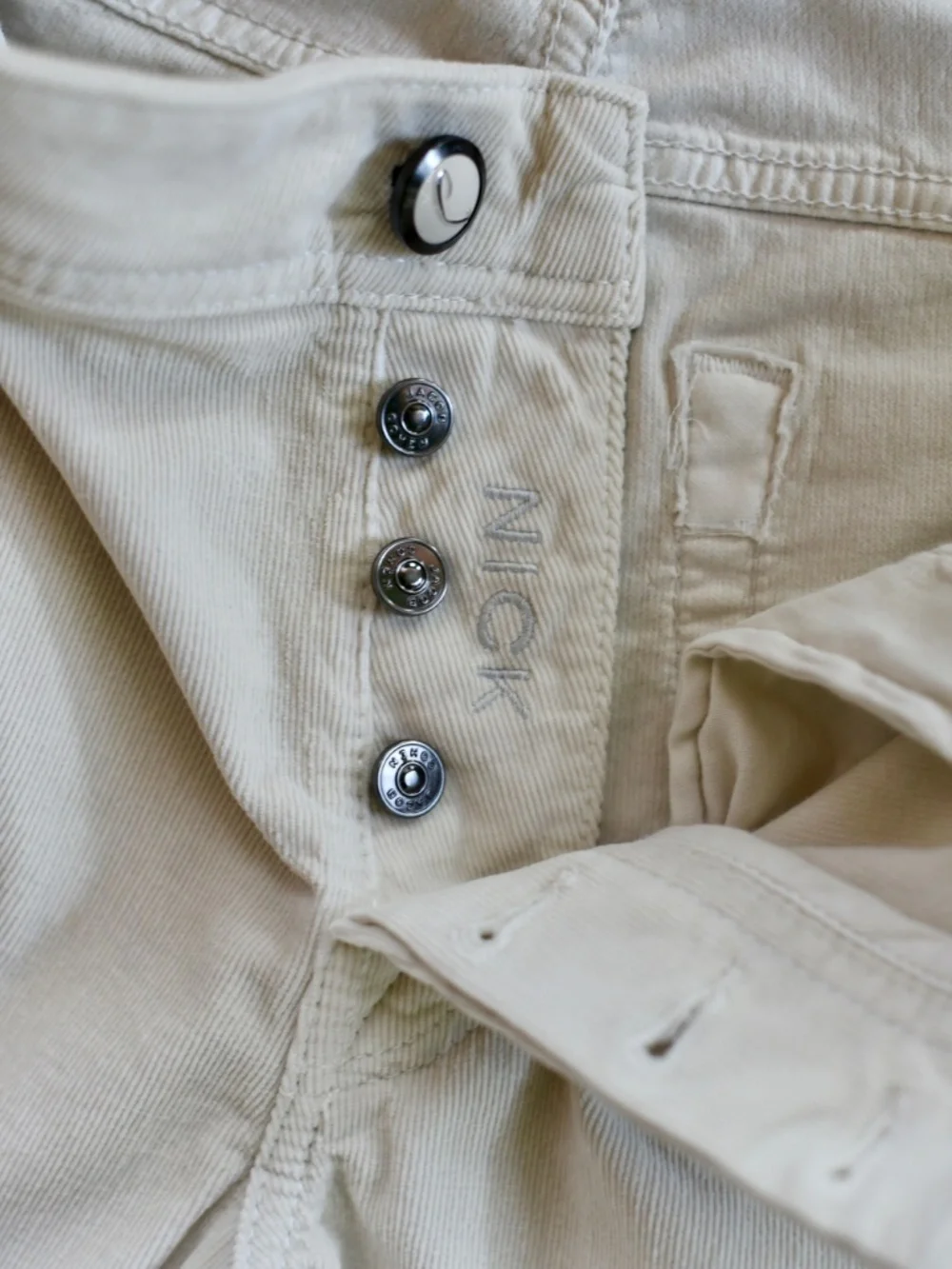 Jacob Cohen - Nick Corduroy Chino Trousers in Almond Milk